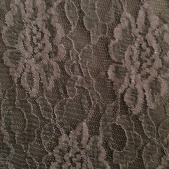 3 beautiful XL lace blouses- for the lace lover - Picture 2 of 7